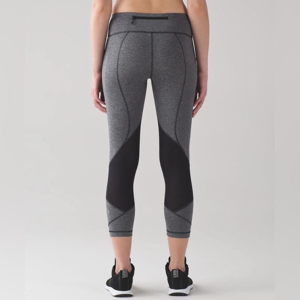 Lululemon Pace Rival Crop *22"- Size 10